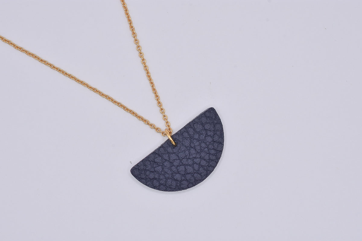 Collier Demi-Lune Marqueterie de cuir nuances de bleus
